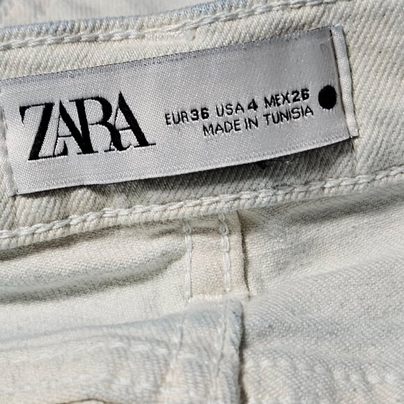 Zara Jeans Womens Size 4 Straight Leg Mid Rise White Blue Tint Denim Raw Hems - Picture 5 of 7